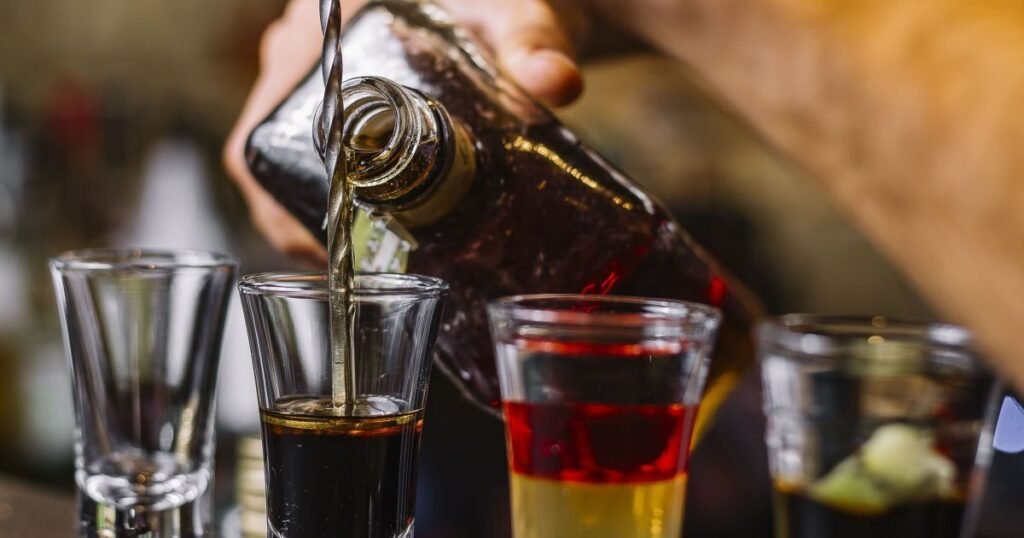 Bebida batizada com metanol: Pernambuco tem duas mortes suspeitas