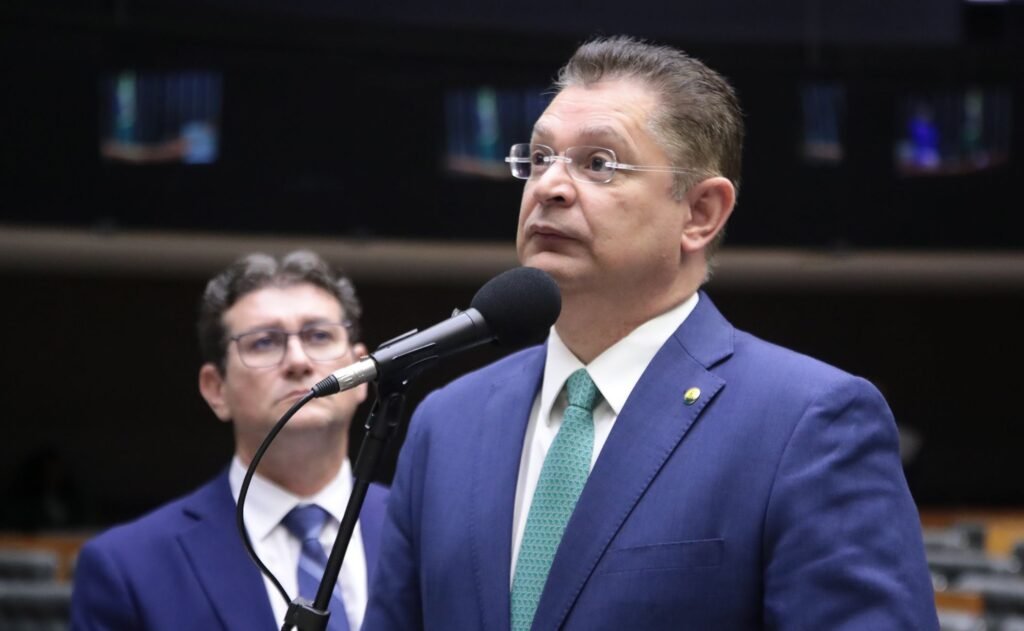 Câmara dos Deputados aprova urgência de projeto da anistia