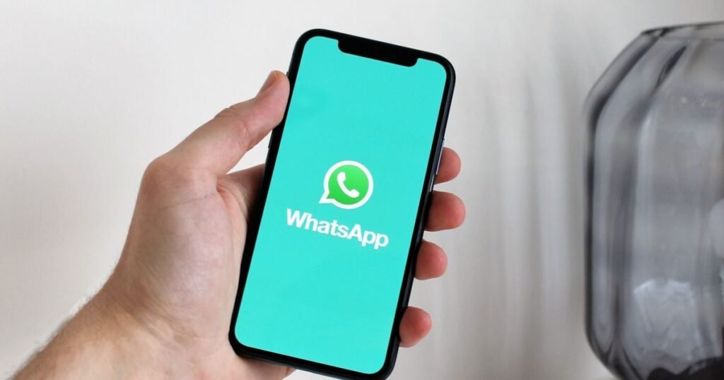 WhatsApp deve limitar envio de mensagens em listas de transmissão
