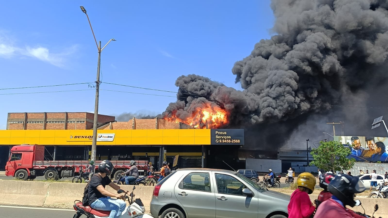Homem é preso por incêndio em revendedora de pneus em Teresina