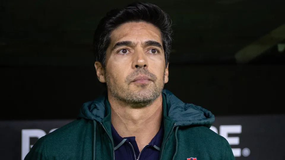 Abel Ferreira é julgado pelo STJD e define rigor nas expulsões de técnicos