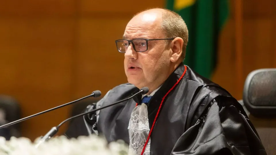 Governador do Rio revoga decreto sobre áreas protegidas do litoral fluminense