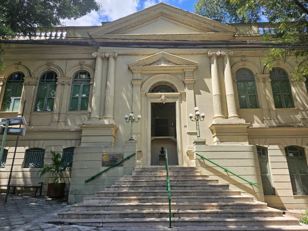 Teresina apresenta proposta da LDO 2027 à Câmara Municipal