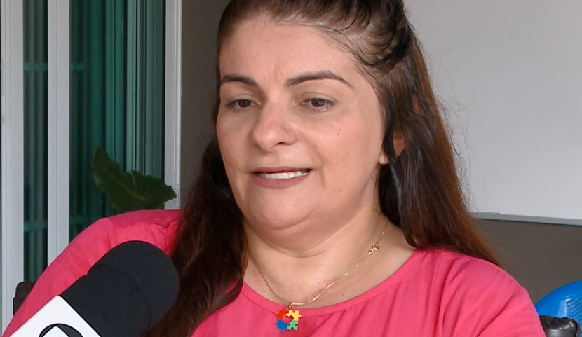 Cuidadores de autistas no Brasil: mulheres em sua maioria abandonam o trabalho para cuidar dos filhos