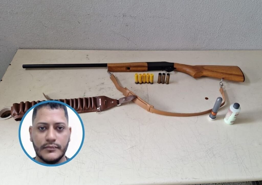 Espingarda apreendida na casa de motorista que atirou em irmão de passageiro em Teresina