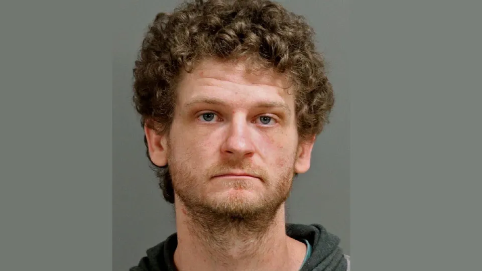 Ethan Jamieson, ator de 'Jogos Vorazes', é preso por tentativa de homicídio