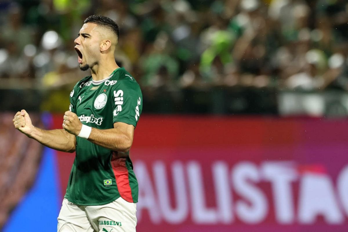 Palmeiras enfrenta Athletico Paranaense no Brasileirão; saiba onde assistir