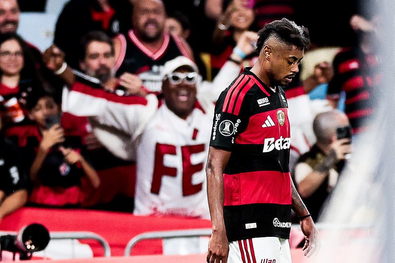 Flamengo enfrenta Bahia no Brasileirão; saiba onde assistir