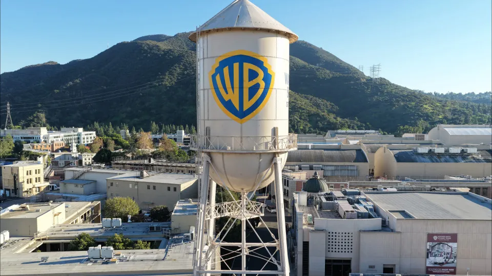 Acionistas da Warner Bros. Discovery dão sinal verde para fusão com a Paramount