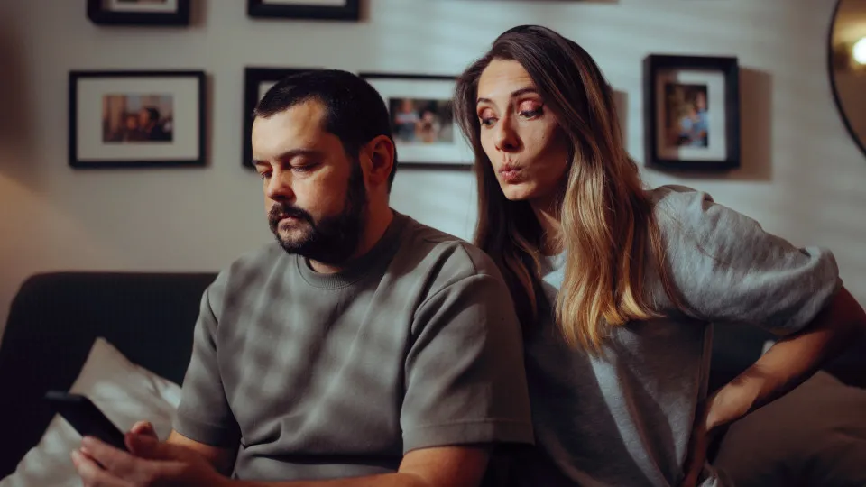 Como cada signo do zodíaco lida com ciúmes