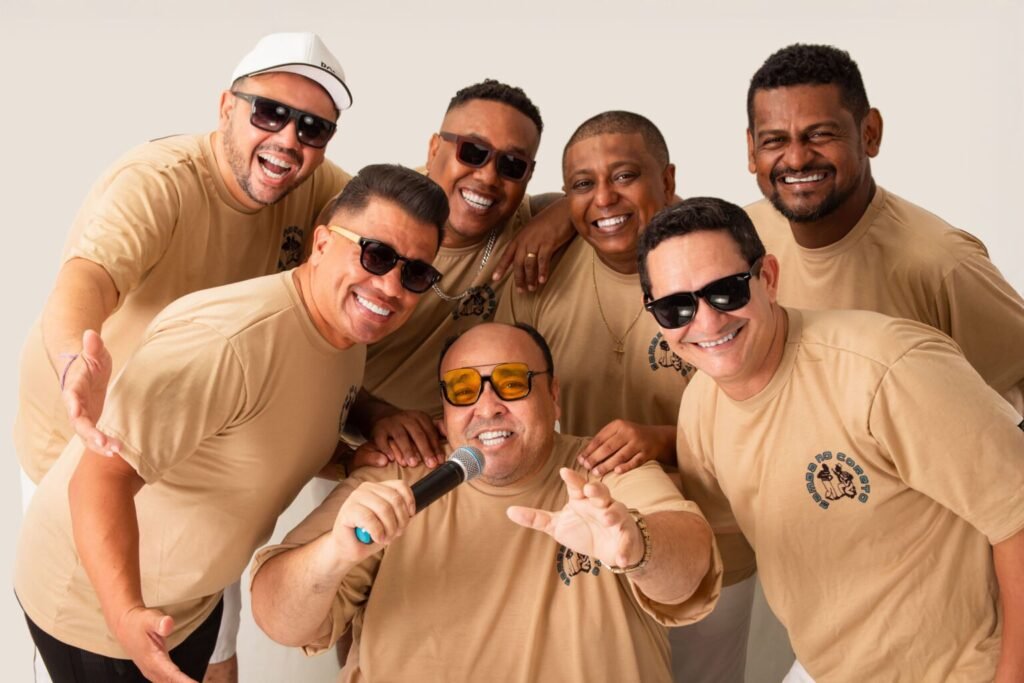 Feira na Praça celebra maio com show da banda Samba no Coreto neste domingo