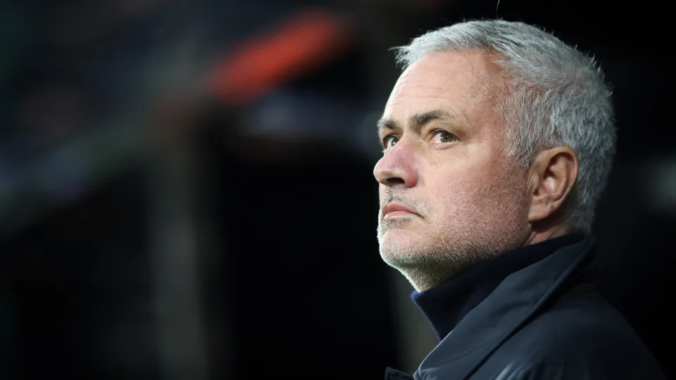 Mourinho aponta Brasil como favorito na Copa e critica novo formato