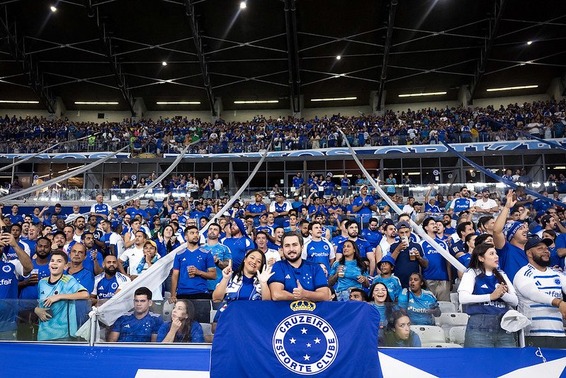 Cruzeiro enfrenta Atlético-mg no Mineirão; saiba onde assistir