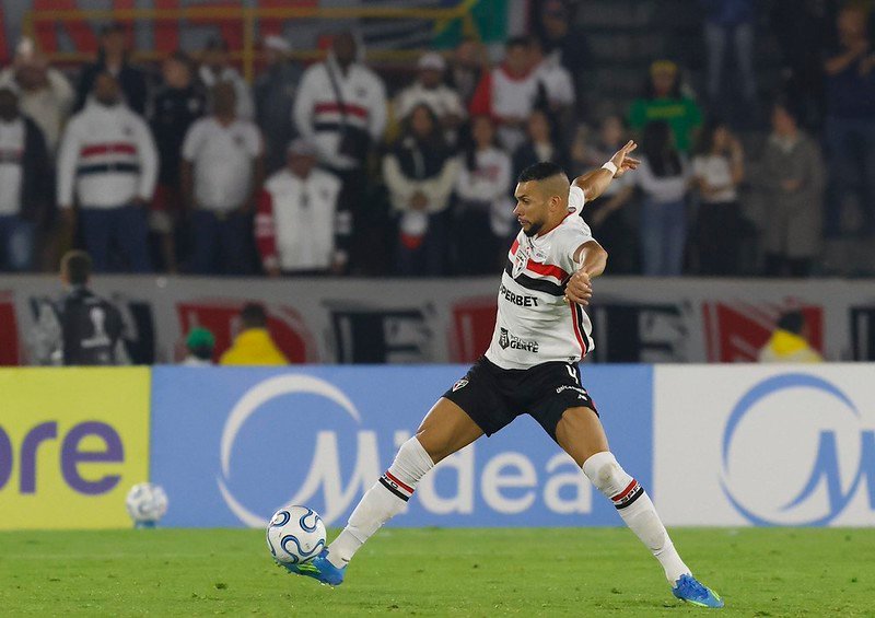 São Paulo e Bahia se enfrentam no Brasileirão 2026; saiba onde assistir