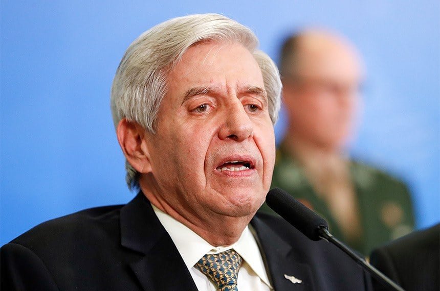 Moraes autoriza acompanhamento psicológico para Augusto Heleno