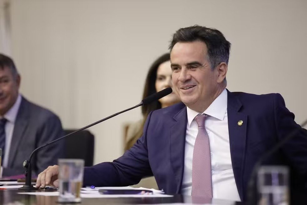 Senador Ciro Nogueira é alvo de operação da Polícia Federal por fraudes no Banco Master
