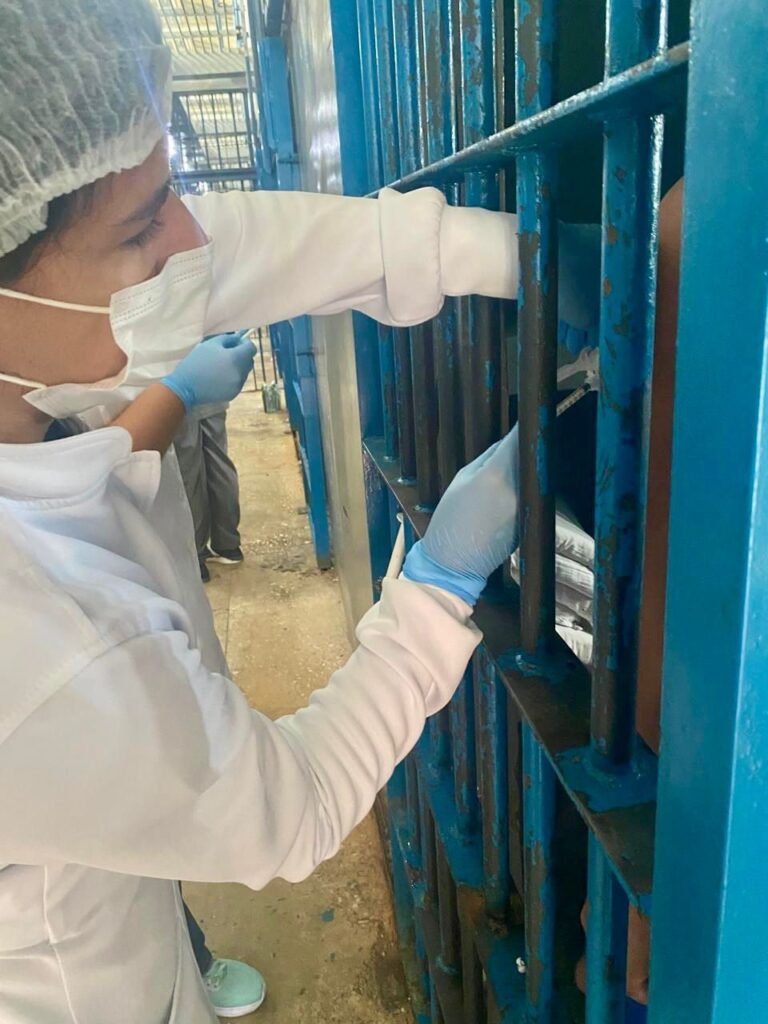 Vacinação contra Influenza é iniciada no sistema prisional de Altos