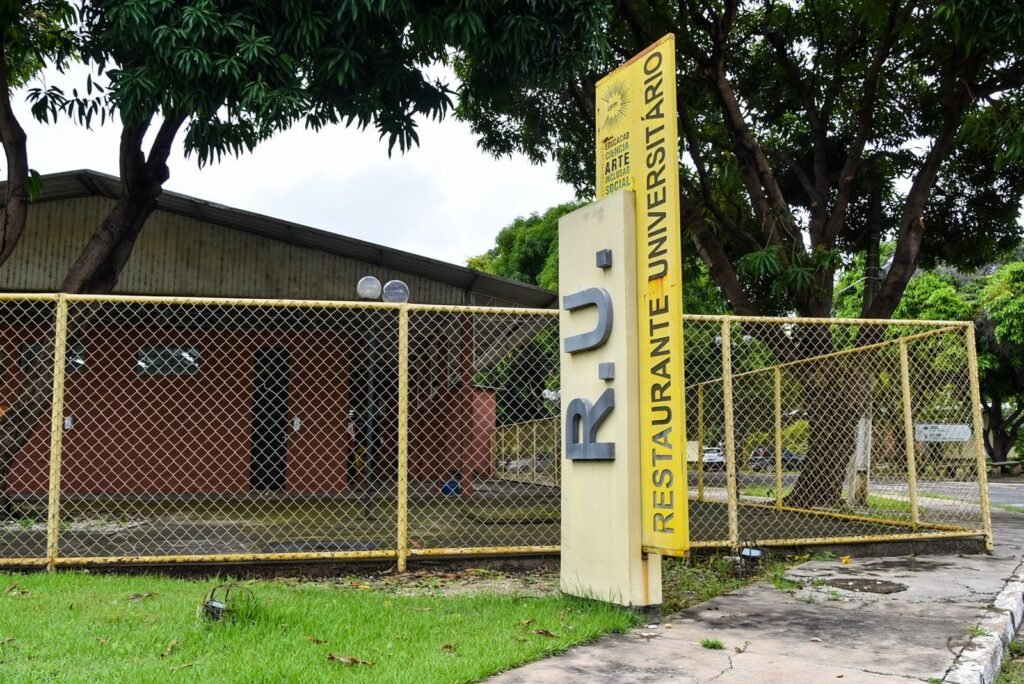 Restaurantes da UFPI fecham nesta sexta (8) por greve de técnicos administrativos
