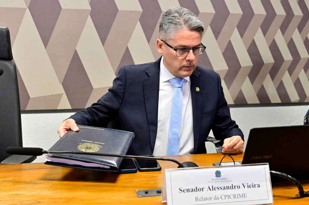 Alessandro Vieira solicita mudança na relatoria da CPI do Banco Master no STF