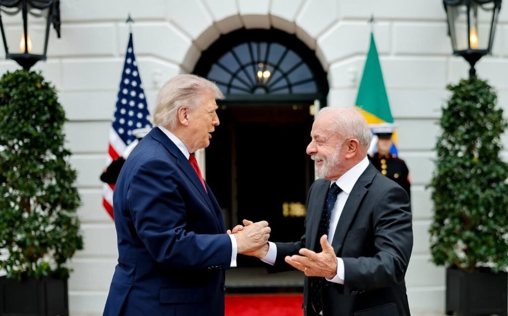 Lula e Trump estabelecem prazo de 30 dias para negociações tarifárias