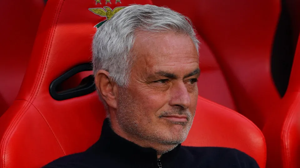 Real Madrid acelera negociações para trazer Mourinho de volta e Benfica busca novo técnico
