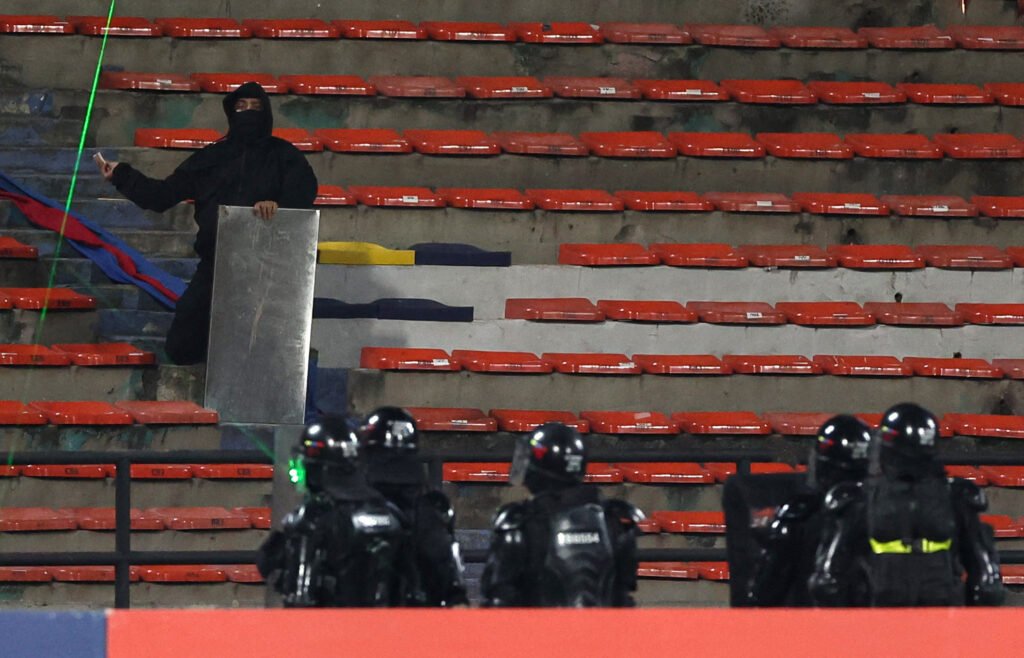 Independiente Medellín se desculpa com Flamengo após confusão em jogo da Libertadores