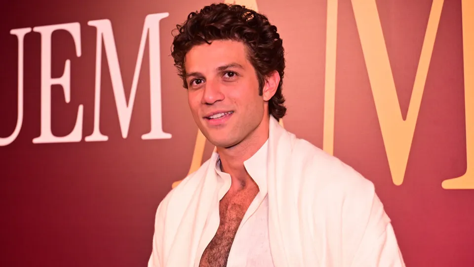 Chay Suede anuncia pausa em novelas após quatro protagonistas em sete anos