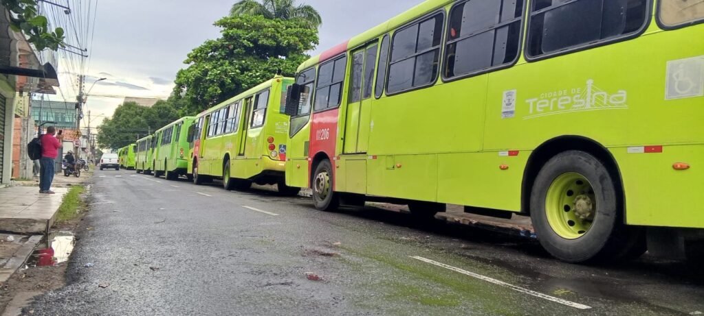 Reunião sobre transporte público em Teresina termina sem consenso e nova audiência é agendada