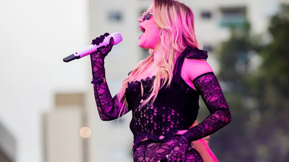 Luísa Sonza supera desafios em show da Virada Cultural