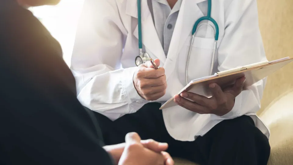 Novas regras de saúde mental no trabalho entram em vigor e trazem mudanças significativas