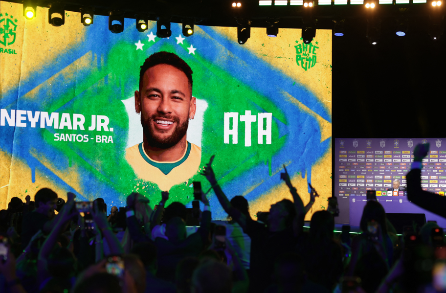 Neymar desfalca Brasil em amistosos e pode perder estreia na Copa por lesão