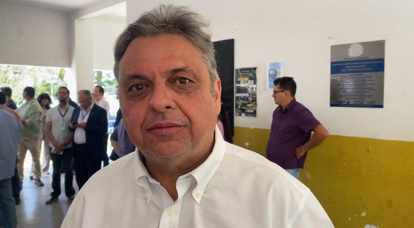 Deputado Júlio Arcoverde permanece internado em UTI após acidente doméstico