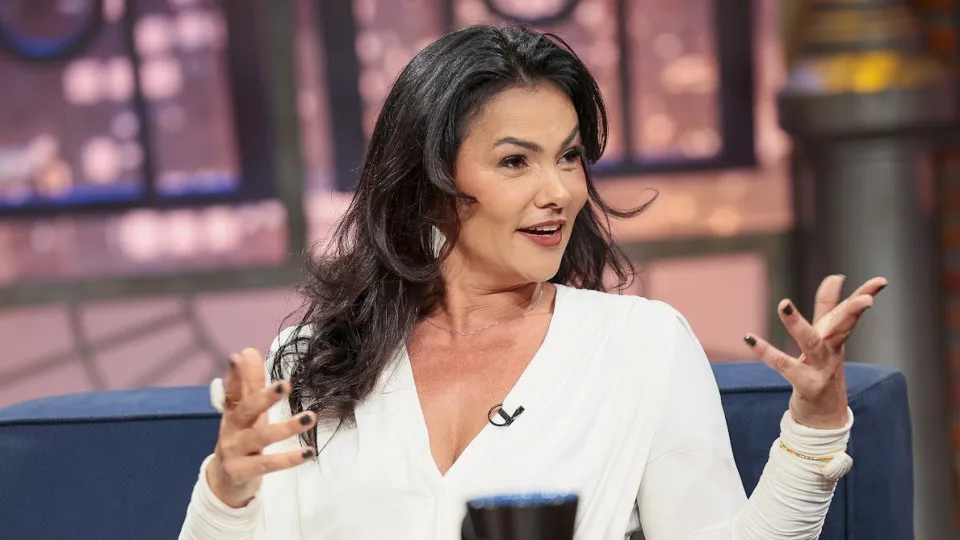 Suzana Alves fala sobre desconforto com a fama de Tiazinha e seus arrependimentos