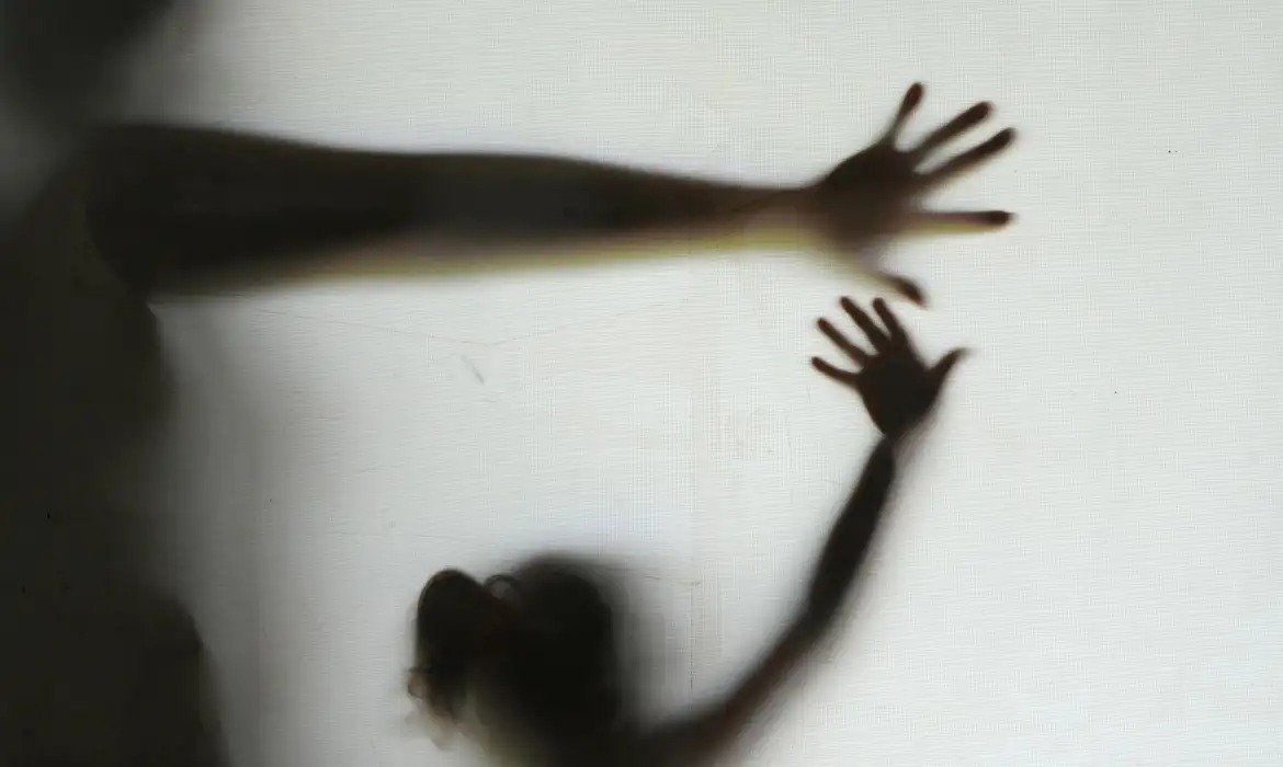 Dois homens são presos por estupro de adolescente no Piauí