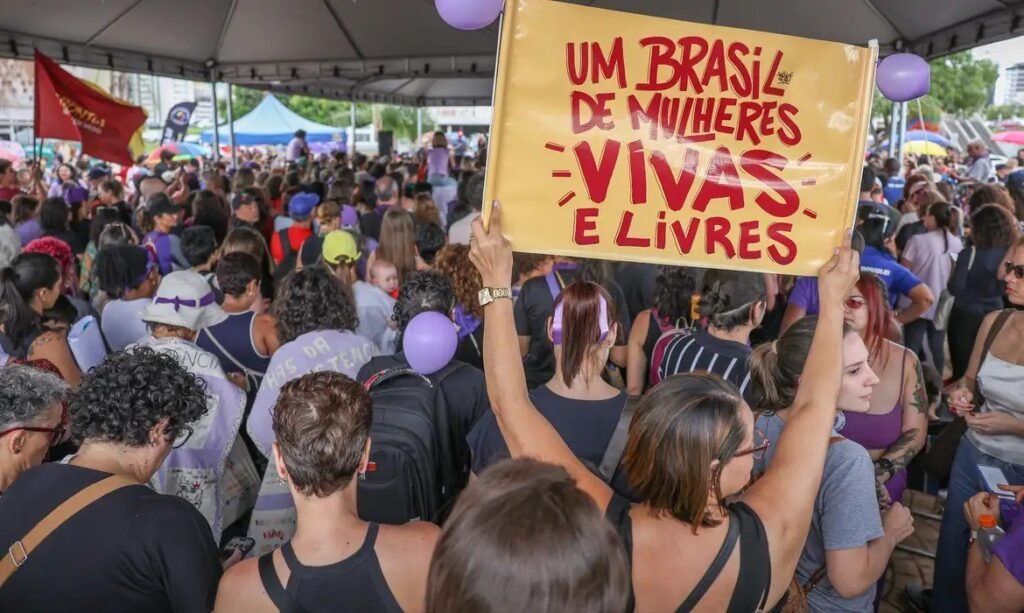 Pensão do INSS para órfãos de vítimas de feminicídio entra em vigor