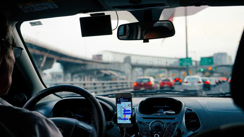 STF retoma julgamento sobre vínculo de emprego de motoristas de aplicativos em 24 de junho