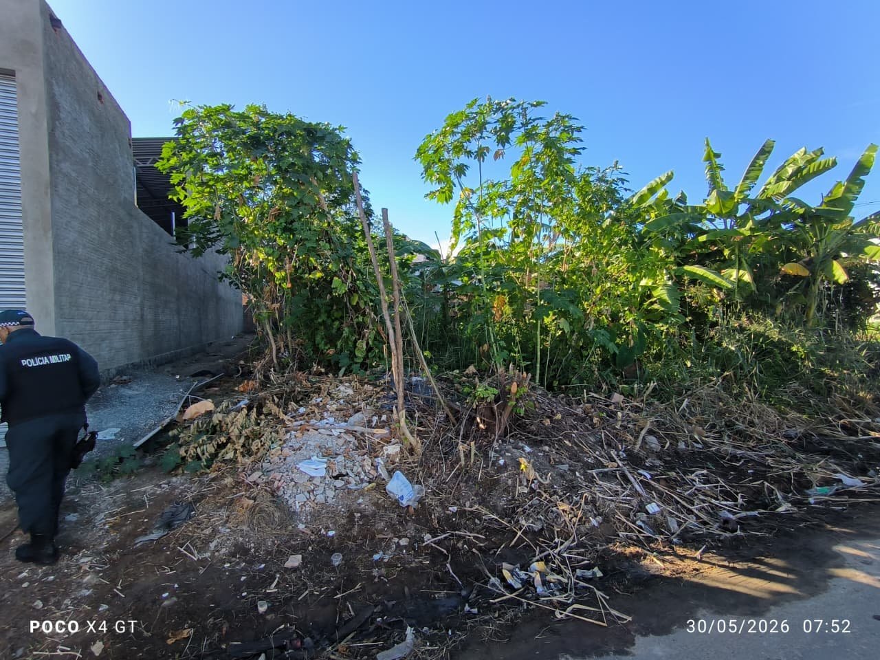 Homem é encontrado morto em terreno baldio no Piauí