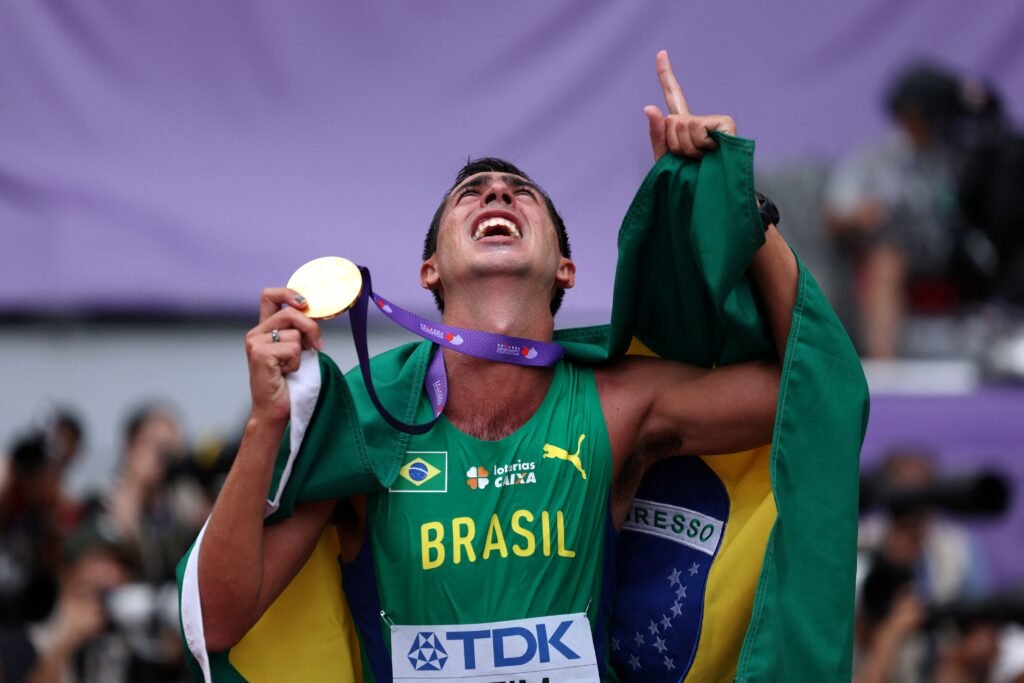 Caio Bonfim conquista bronze nos 10 km do Grande Prêmio de Madri