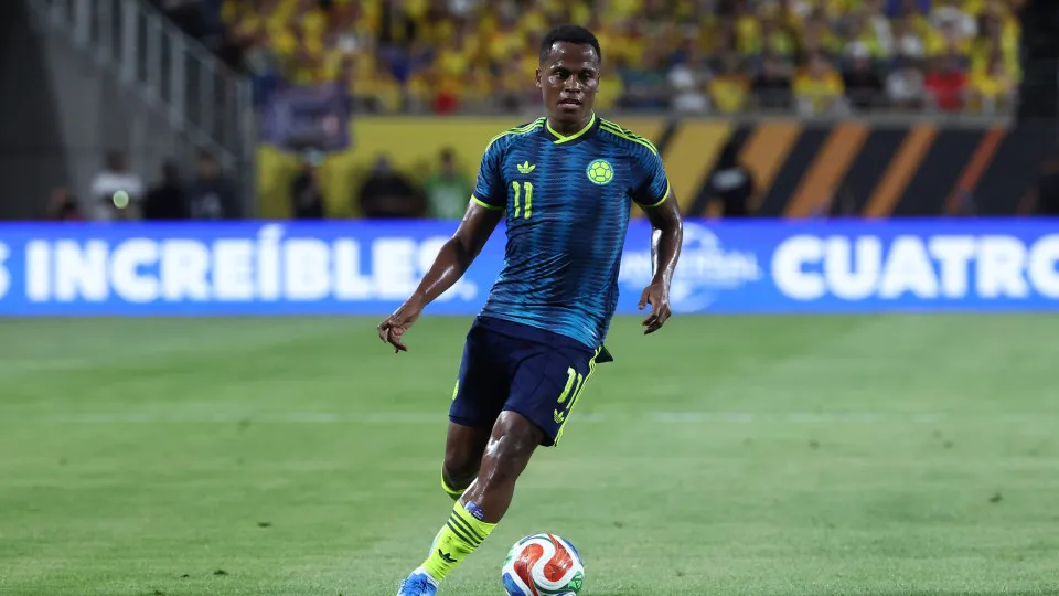Colômbia vence Jordânia em amistoso com gols de Jhon Arias