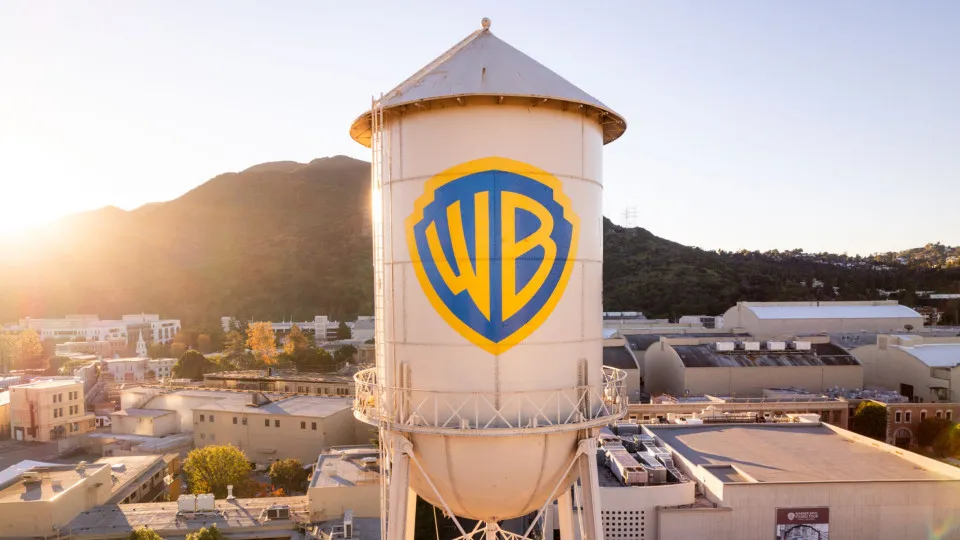 Reino Unido investiga fusão de R$ 110 bi entre Paramount e Warner