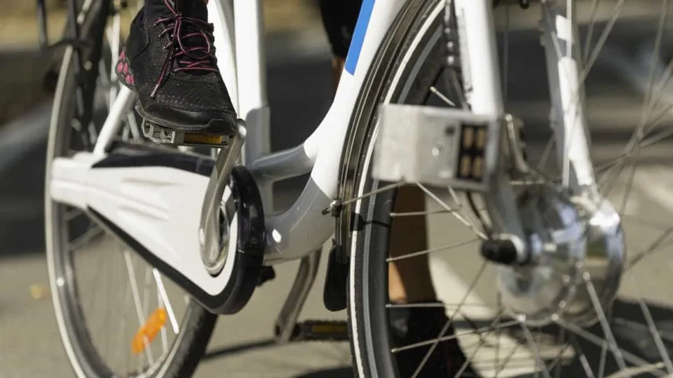 Governo Lula lança linha de crédito para entregadores com foco em bicicletas elétricas