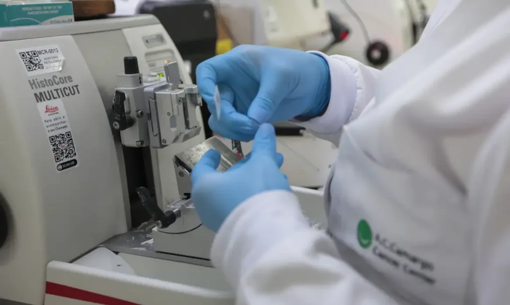 SUS adiciona nova terapia para leucemia mieloide em adultos