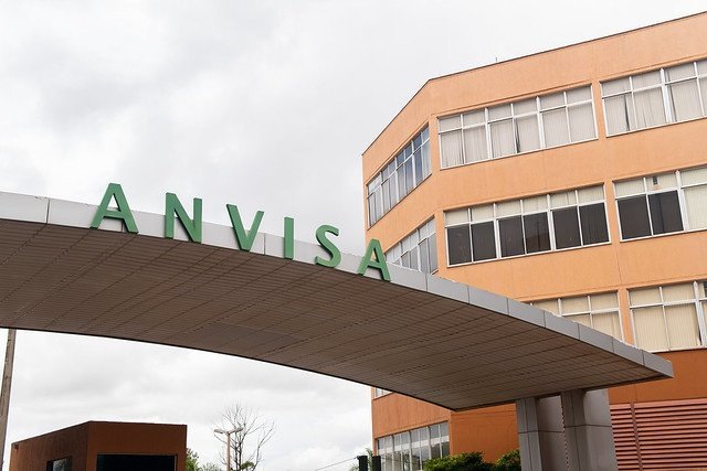 Anvisa ordena recolhimento de lotes de antibióticos por problemas de qualidade