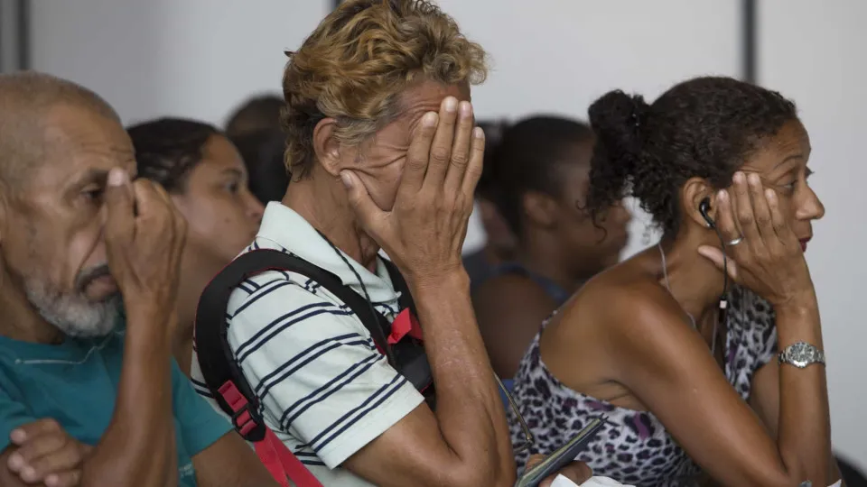 Otimismo cresce entre brasileiros e pessimismo cai para 26%, aponta Datafolha