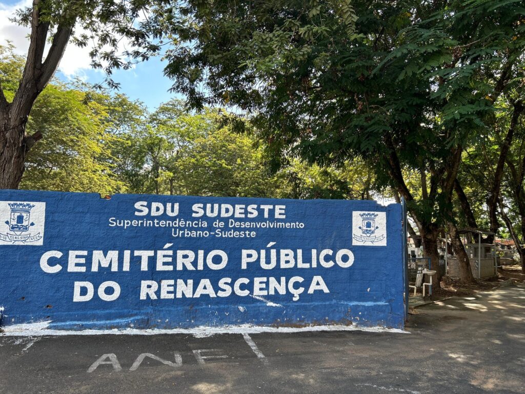 Famílias devem atualizar cadastro de jazigos no Cemitério Renascença I