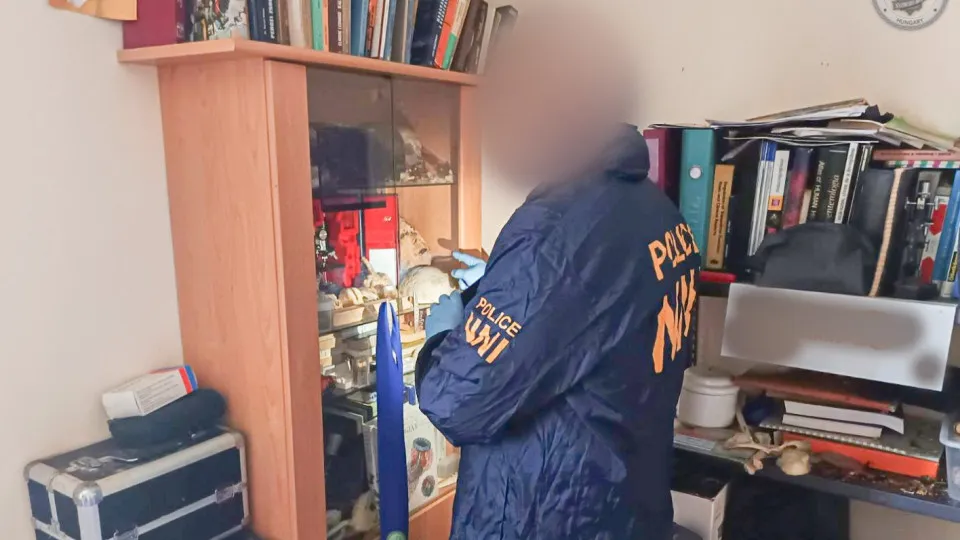 Homem é preso em Budapeste após confessar que cozinhava restos mortais humanos