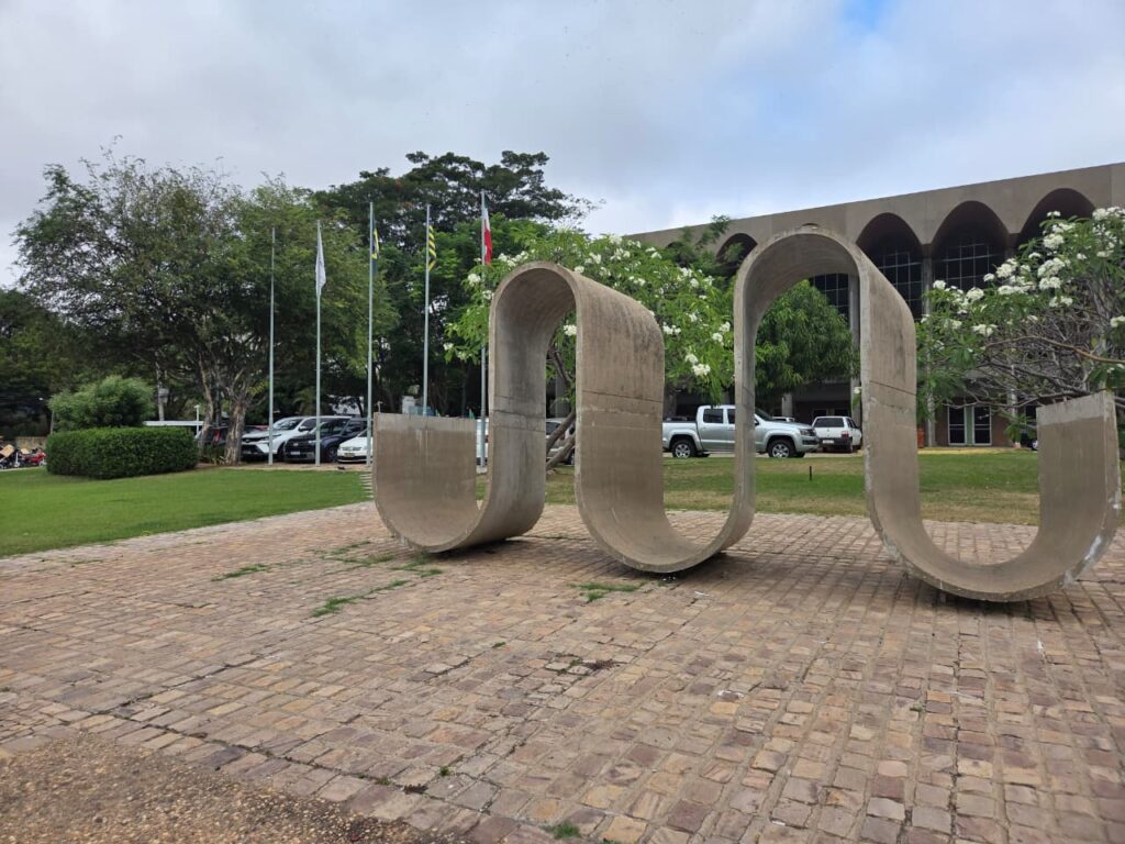 Alepi aprova empréstimos que somam R$ 1,5 bilhão para infraestrutura e saúde