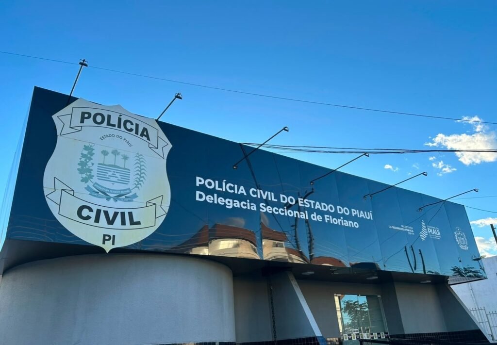 Jovem é assassinado a tiros em residência no bairro Aparecida Procópio, em Floriano