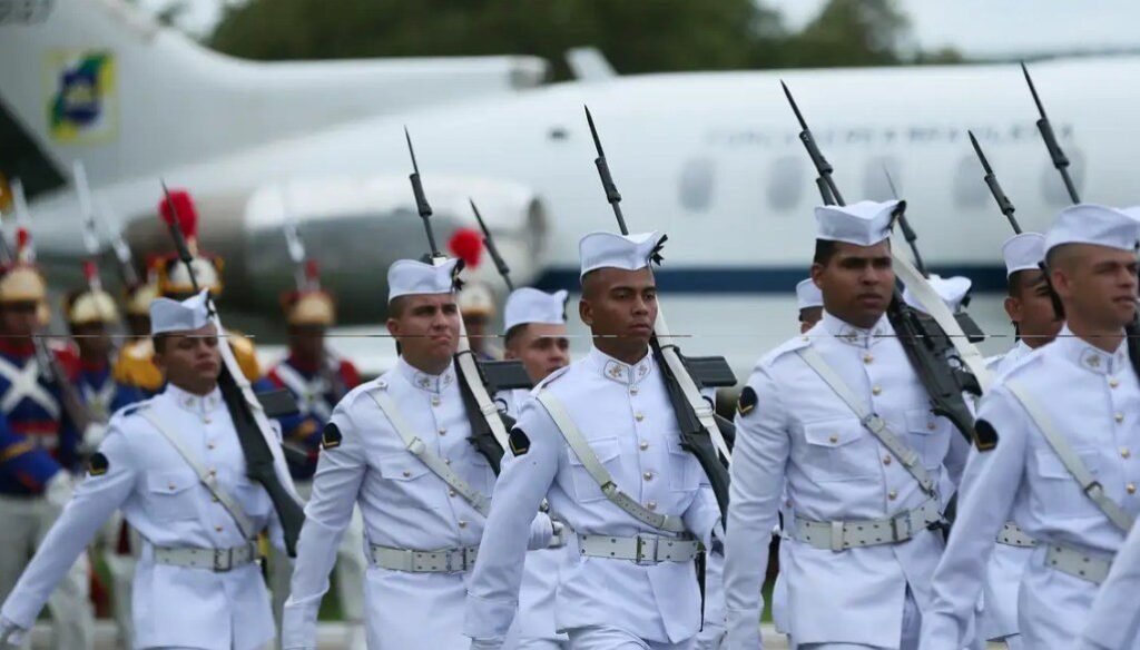 Prazo para alistamento militar termina nesta terça-feira (30)