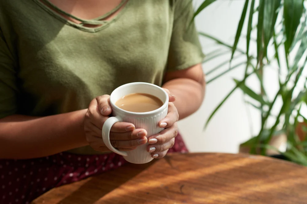 Cafeína pode melhorar memória após privação do sono, indica estudo